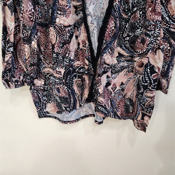 Maurices Floral Crochet Trim Open Front Classic Kimono Top Multicolor Size 2X - Picture 4 of 8